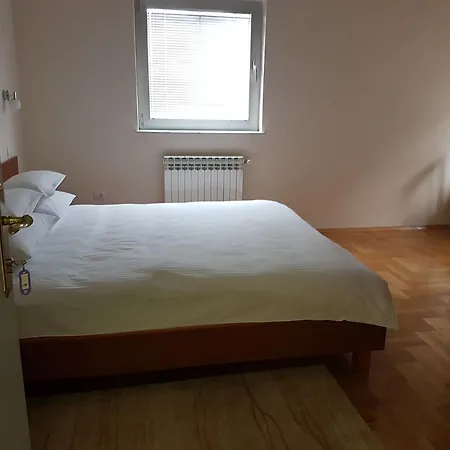 Snek * Banja Luka